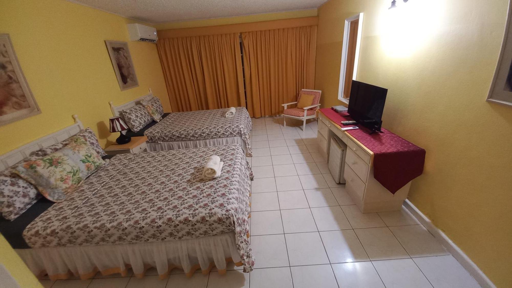 Fisherman'S Inn Hotel Florence Hall Bagian luar foto