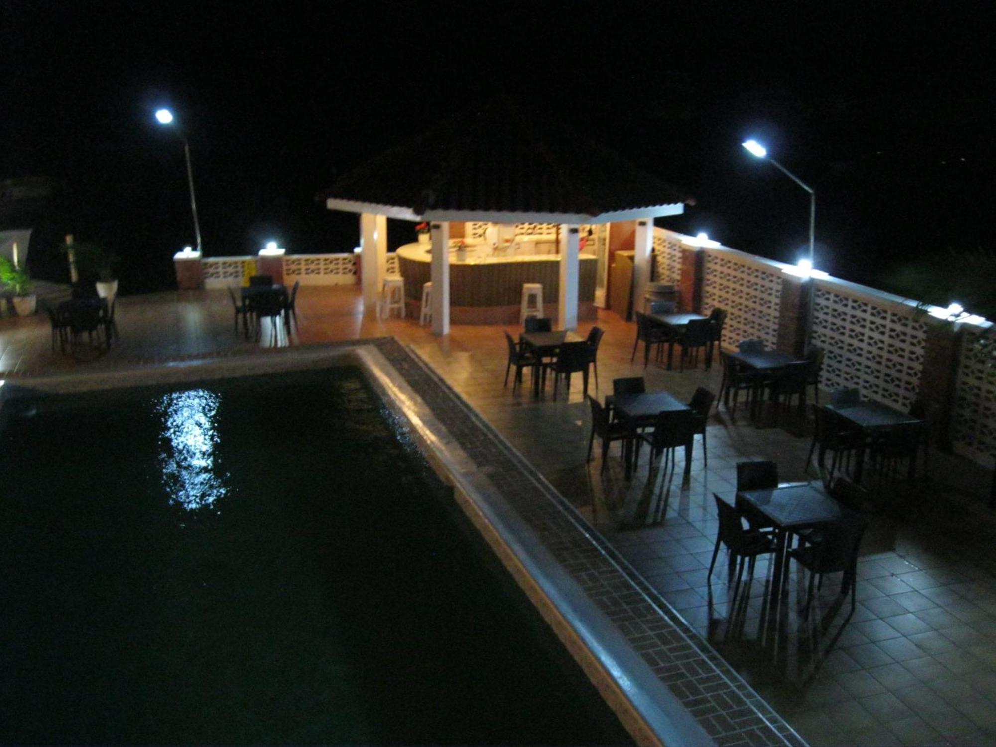 Fisherman'S Inn Hotel Florence Hall Bagian luar foto