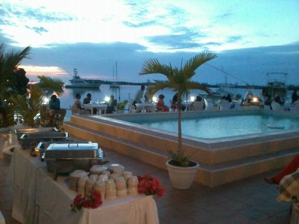 Fisherman'S Inn Hotel Florence Hall Bagian luar foto