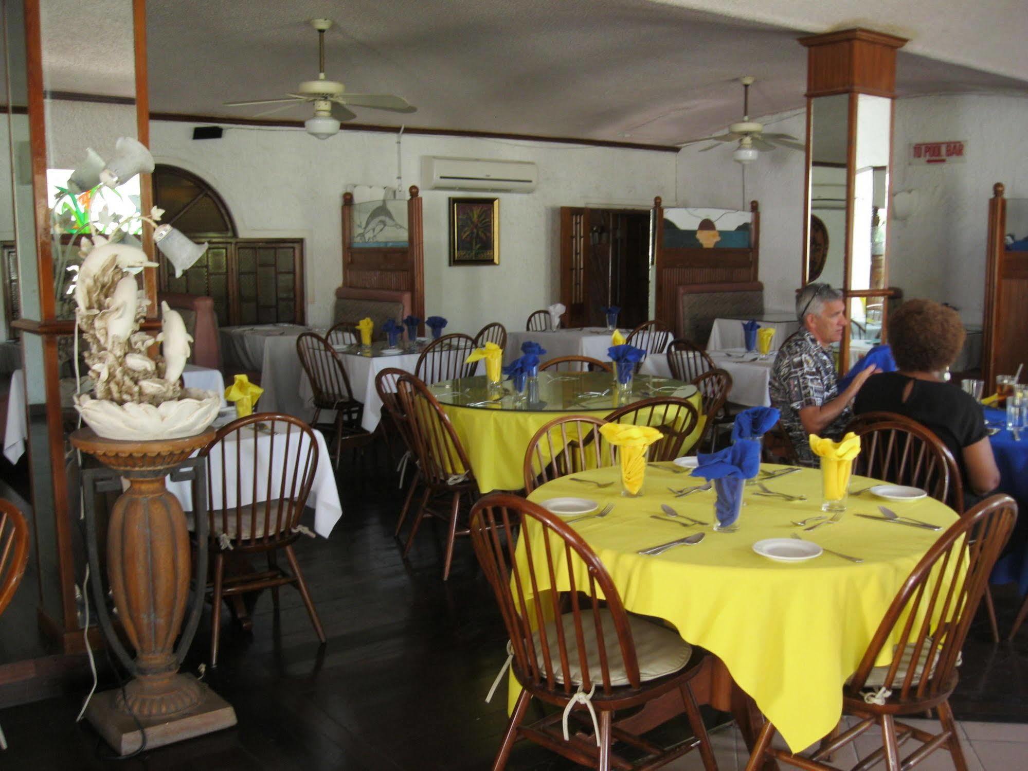 Fisherman'S Inn Hotel Florence Hall Bagian luar foto