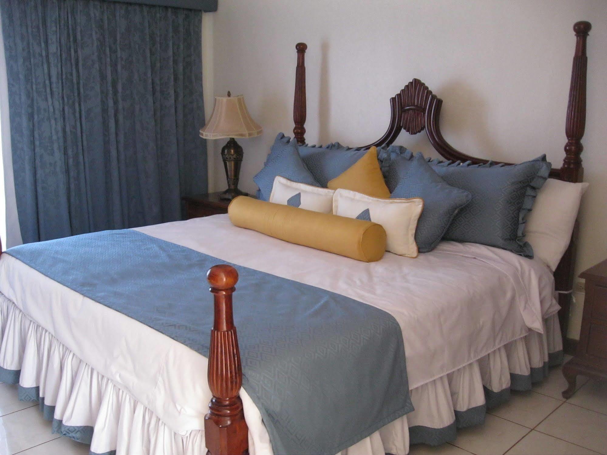 Fisherman'S Inn Hotel Florence Hall Bagian luar foto